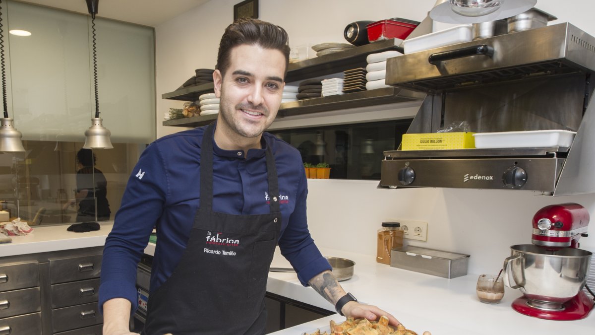 Ricardo Temiño, chef del restaurante La Fábrica. ECB