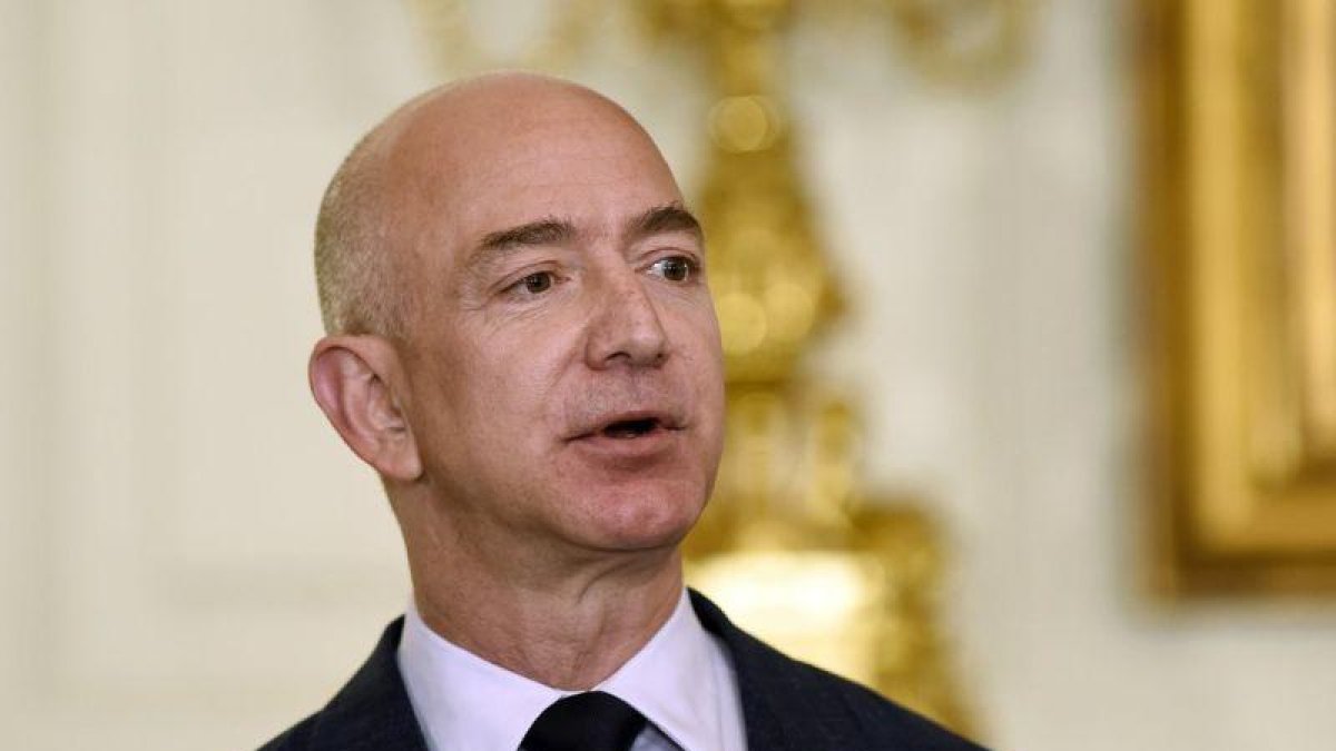 Jeff Bezos, CEO de Amazon y dueño de The Washington Post.-AP