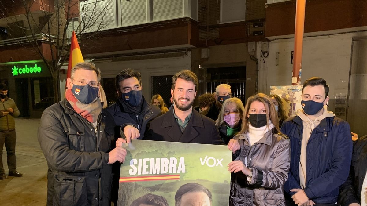 Juan García-Gallardo, arrancó hoy la campaña electoral en el "barrio obrero" de Valladolid de las Delicias. ICAL