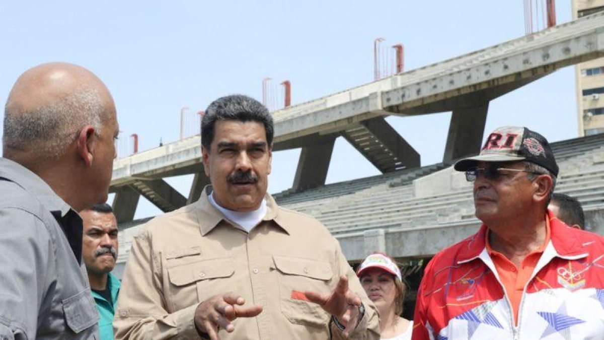 Nicolás Maduro durante la inspección del complejo hotelero de la Bahia de Caraballeda, Venezuela.-EFE / PRENSA MIRAFLORES