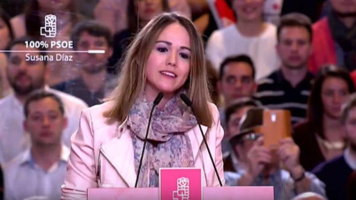 Estela Goikoetxea durante su intervención en el acto de postulación de Susana Díaz a las primarias del PSOE.-