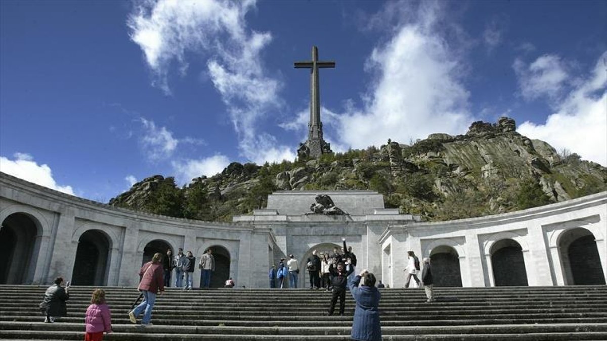 El Valle de los Caídos.-