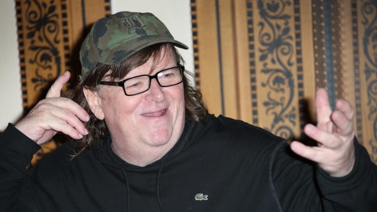 Michael Moore, durante una rueda de prensa, el pasado 9 de junio en Londres.-AP / JOEL RYAN
