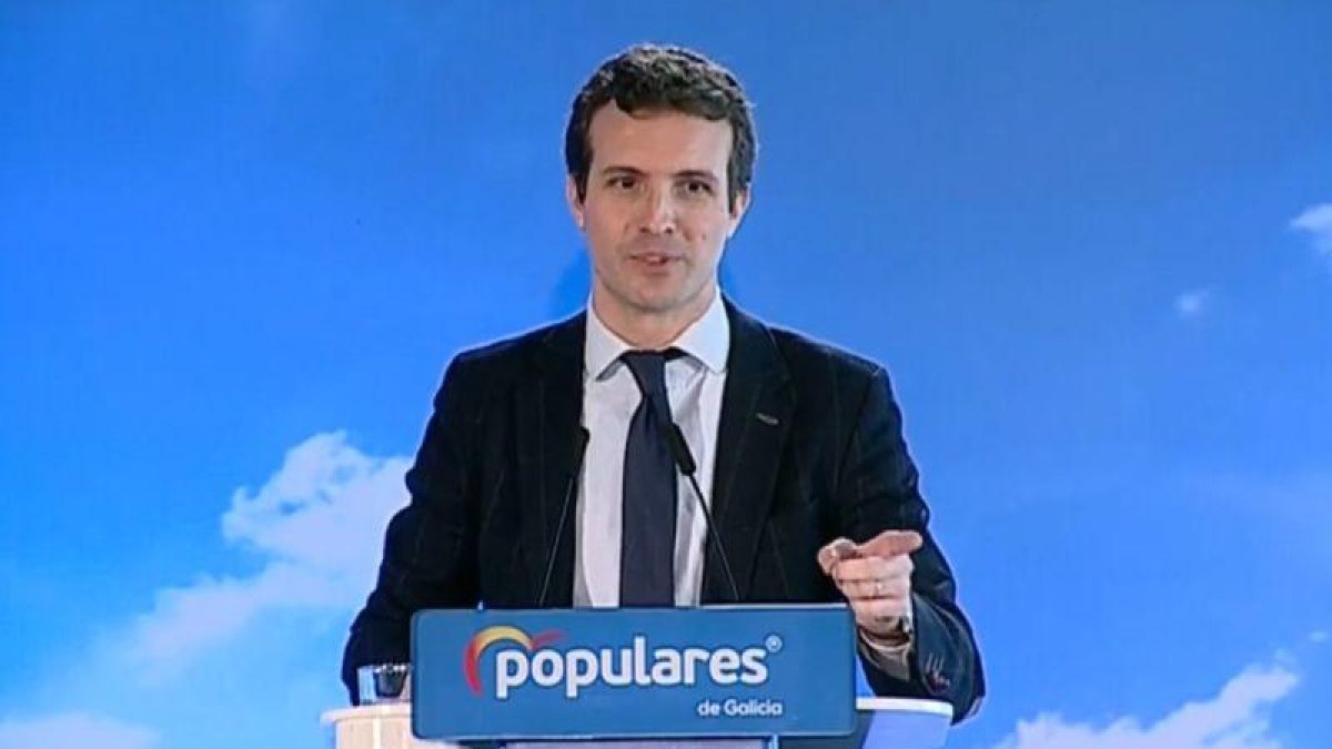 Pablo Casado, presidente del PP, interviene en un acto en Ferrol (A Coruña).-EL PERIÓDICO