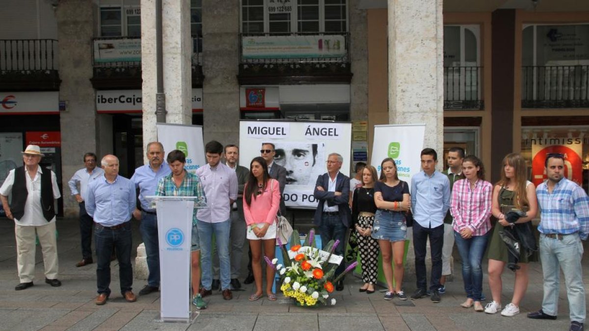 Acto de Palencia en recuerdo del concejal de Ermua Miguel Ángel Blanco, cuando se cumplen 19 años de su asesinato por la banda terrorista ETA.-ICAL
