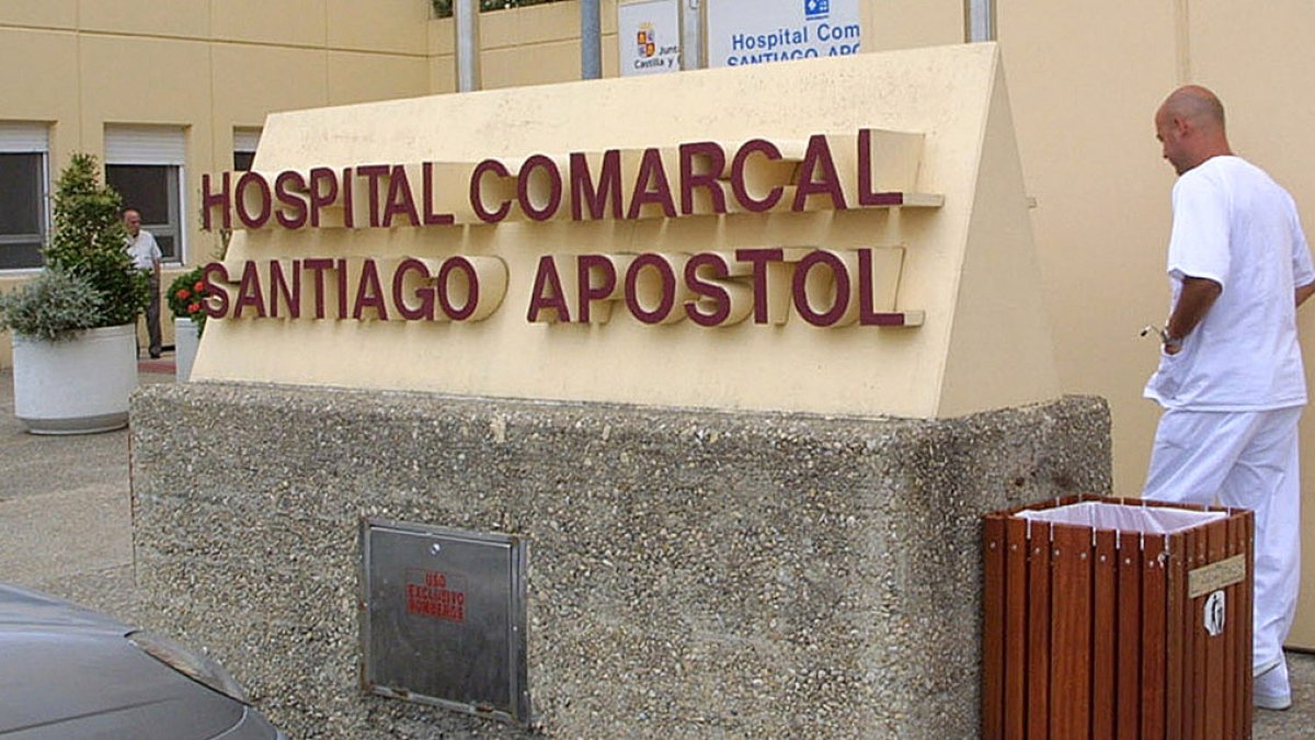 Exterior del Hospital Santiago Apóstol de Miranda de Ebro, donde se encuentra ingresado el paciente. ECB
