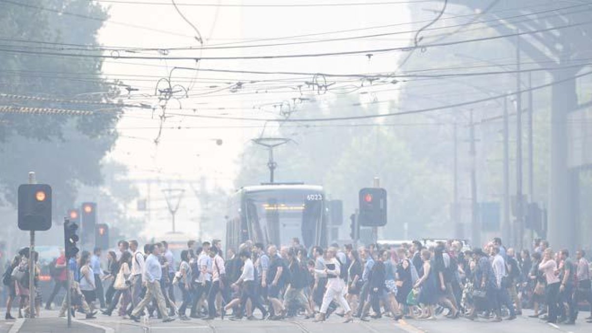 Melbourne, considerada la zona con peor aire del mundo debido al humo de los incendios en Australia.-ERIK ANDERSON / AAP IMAGE