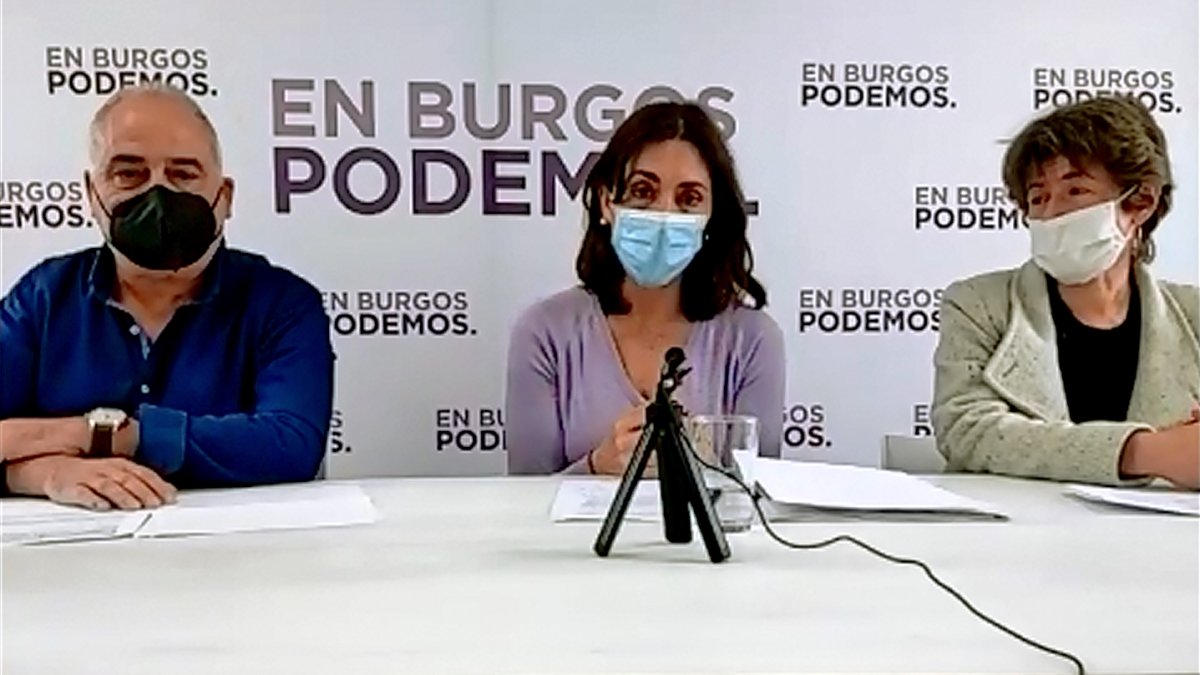 Ignacio Palma, Marga Arroyo y Céline Martín, durante la rueda de prensa de hoy. ECB
