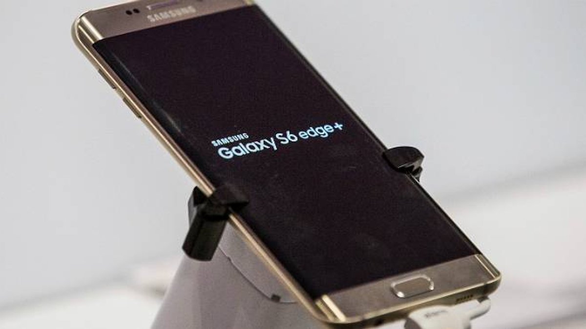 Presentación oficial del nuevo Samsung Galaxy S6 Edge+-Foto: AFP/ YOUTUBE