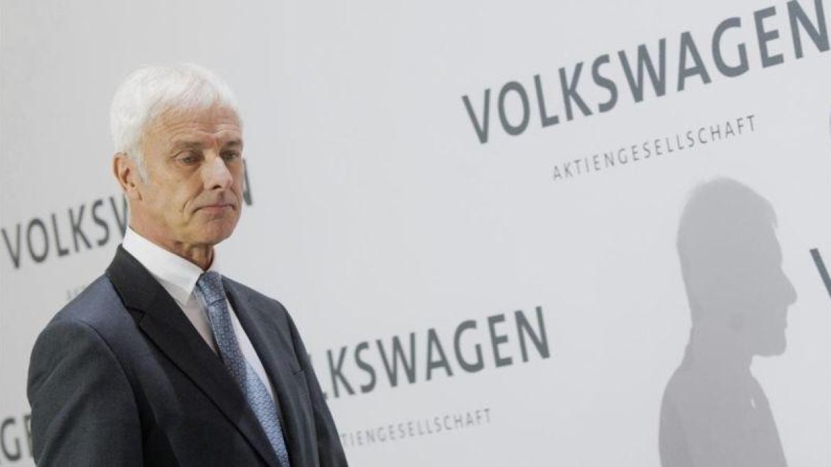 El presidente de Volkswagen, Matthias Müller, en la presentación de los resultados en Wolfsburg.-EFE / JULIAN STRATENSCHULTE