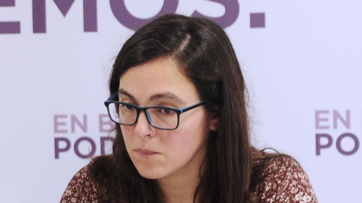 Laura Domínguez durante una rueda de prensa de Podemos.-ISRAEL L. MURILLO