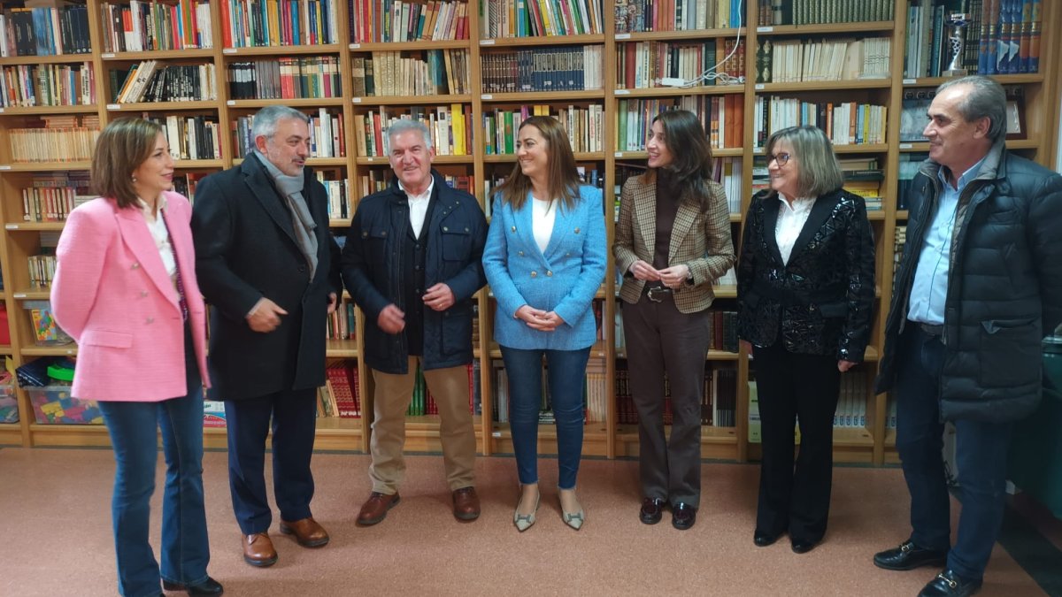 La ministra de Justicia ha estado esta tarde en Fuentespina para presentar el proyecto piloto de Oficinas de Justicia en los municipios