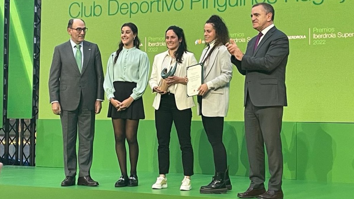 Las Pingüinas Rugby Burgos, logran el premio Iberdrola Supera Competición.