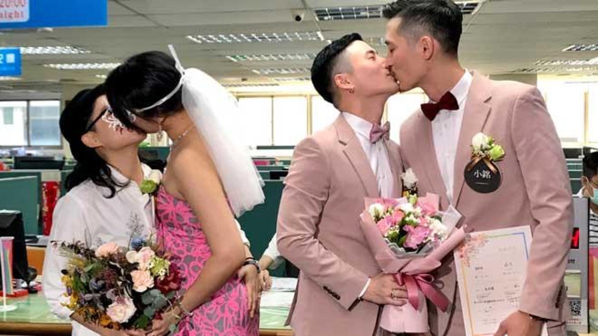 Jornada histórica: Taiwán celebra los primeros matrimonios homosexuales de  Asia