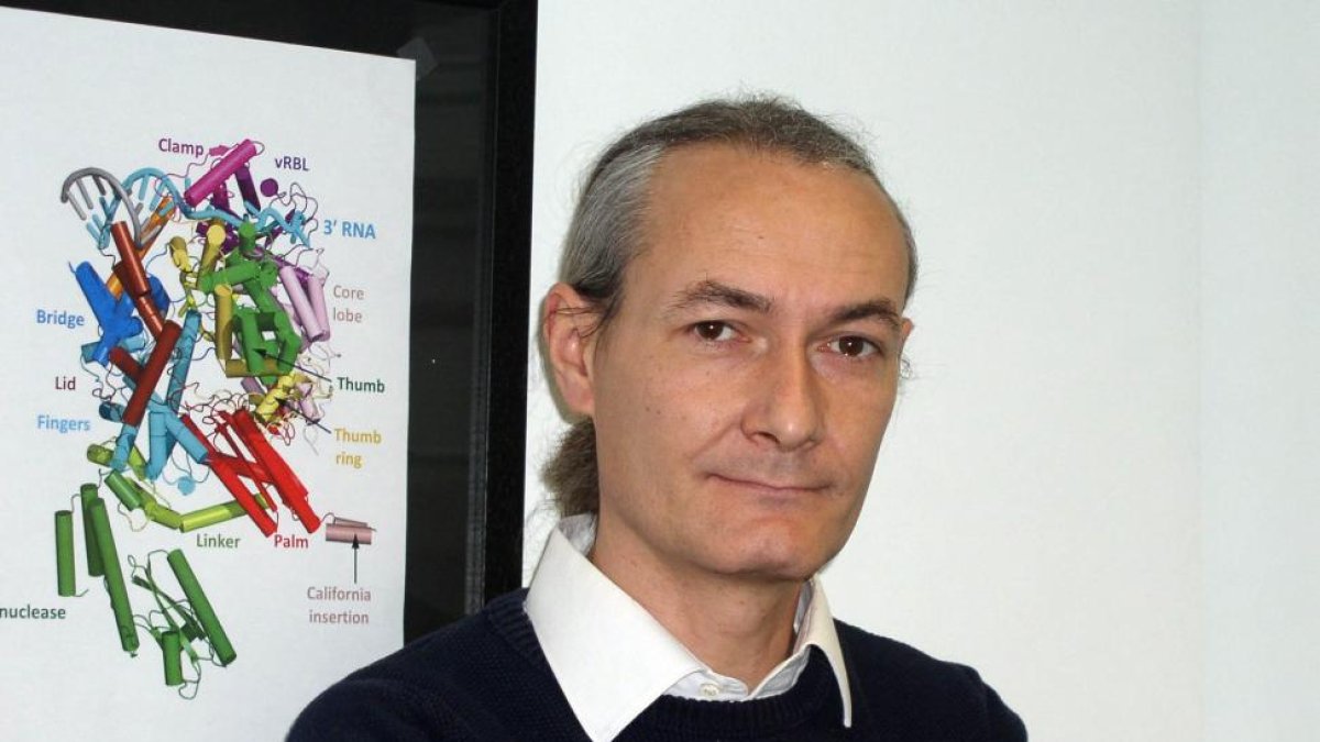 El segoviano Juan Reguer, primer científico español en ganar el premio de la fundación francesa Bettencourt Schueller-ICAL