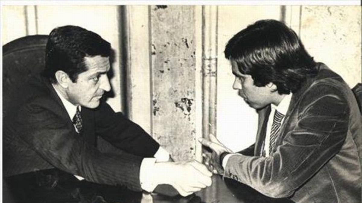 Adolfo Suárez y Felipe González, en una imagen de archivo.-