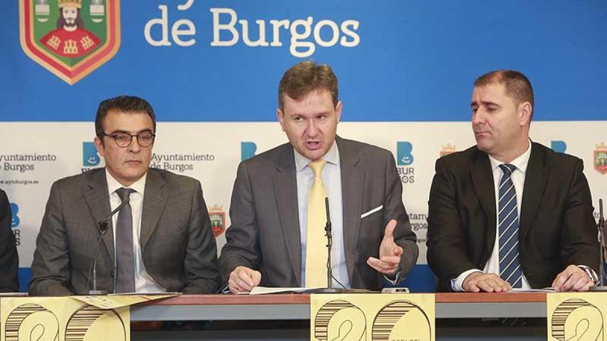 La 20ª edición de la prueba de la Copa del Mundo junior femenina Ciudad de Burgos fue presentada ayer-Raúl G. Ochoa
