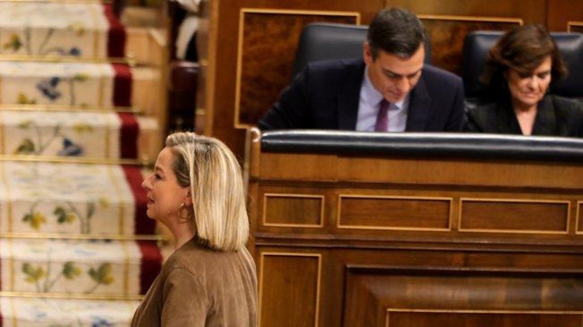 Ana Oramas, en el Congreso, tras anunciar su voto negativo a Pedro Sánchez.-EUROPA PRESS
