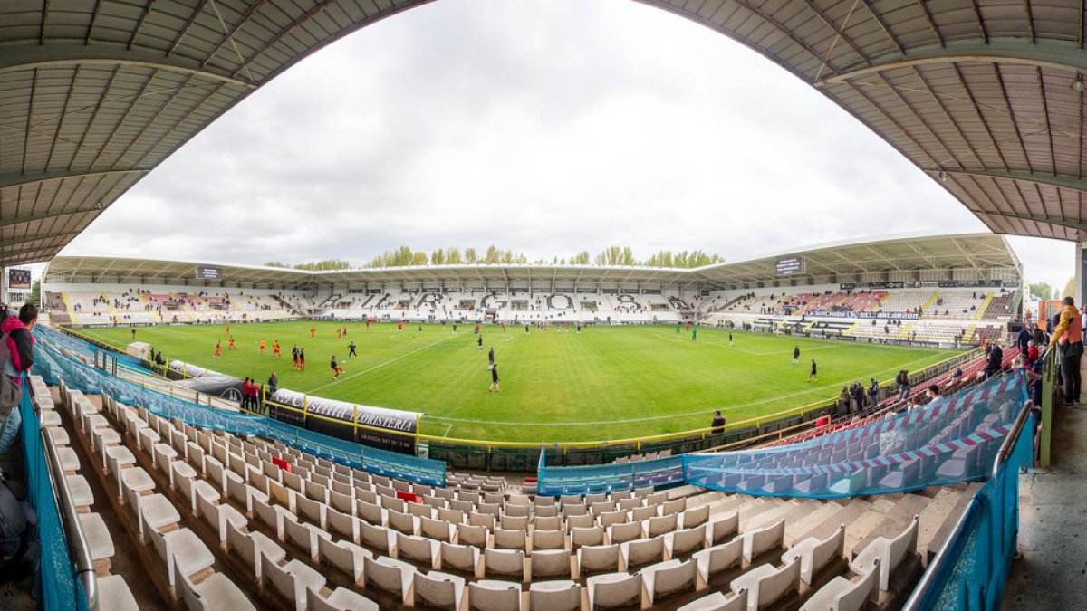 El Burgos CF tiene concesionado el estadio durante 40 años.