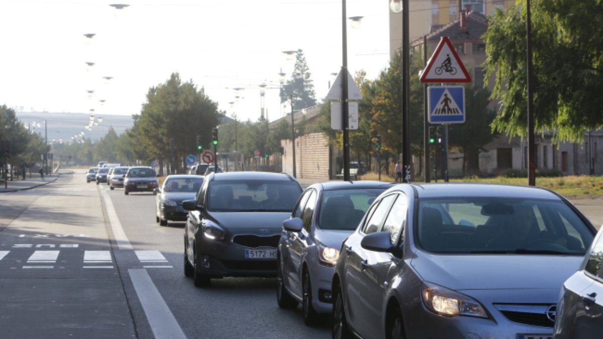 Imagen de tráfico en el bulevar.