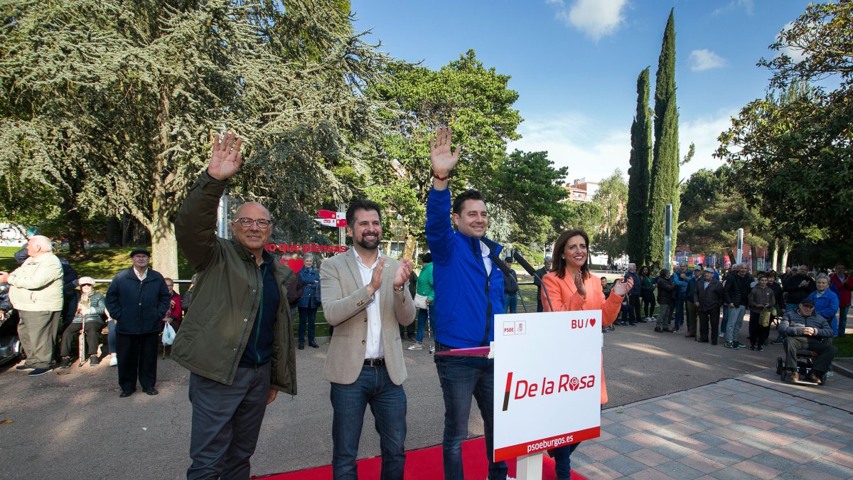 Ángel Olivares, Luis Tudanca, Daniel de la Rosa y Esther Peña, ayer en el parque Félix Rodríguez de la Fuente