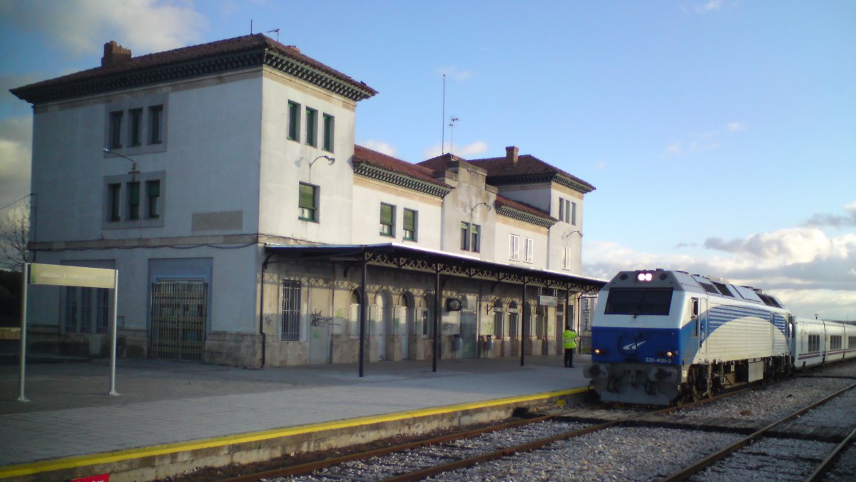 Aranda sigue defendiendo el futuro del tren Directo Madrid-Burgos