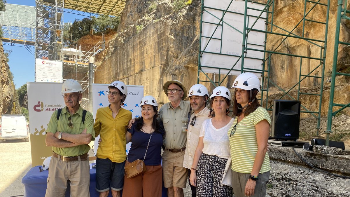 Fundación Atapuerca y ‘la Caixa’ acercan la arqueología a menores en riesgo.