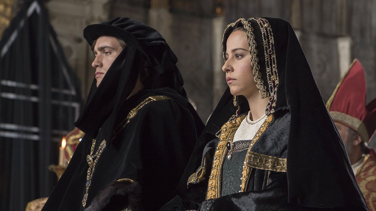 Irene Escolar y Raúl Mérida encarnaron a Juana de Castilla y a Felipe de Habsburgo en la película ‘La corona partida’ (Jordi Frades, 2016).