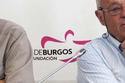 De izquierda a derecha: Eudald Carbonell, Manuel Santonja y Juan Luis Arsuaga durante la presentación del inicio de campaña en Atapuerca