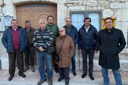 Los alcaldes representan a los pueblos de Fuentecén, Hoyales de Roa, Fuentelisendo, Adrada de Haza, La Sequera, Haza, Hontangas y Fuentemolinos
