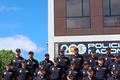 Imagen de la promoción de agentes en prácticas.