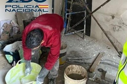 Detenido en Ponferrada un empresario de la construcción por explotación de extranjeros vulnerables.