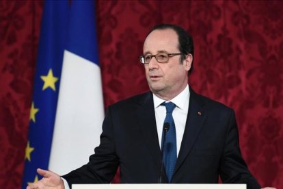 François Hollande, el pasado 8 de febrero, en un acto en el Elíseo.-STEPHANE DE SAKUTIN