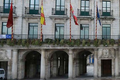 Fachada del Ayuntamiento de Burgos.