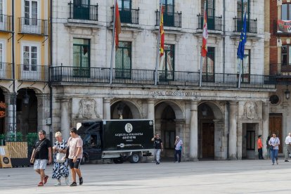 Exterior del Ayuntamiento de Burgos. ECB