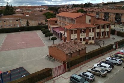 Imagen del colegio Cardenal Cisneros de Roa