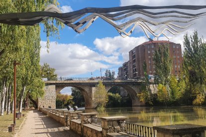 Imagen del céntrico puente de Aranda