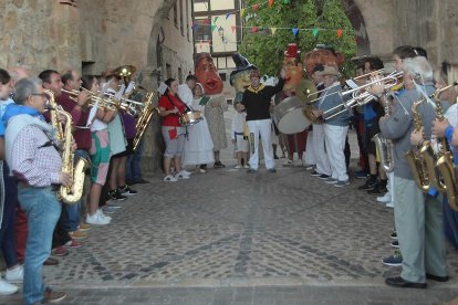 Imagen del comienzo de las fiestas en Poza de la Sal.-G. G.