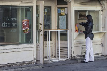 El cierre de actividad en el comercio y hostelería lastra el empleo a números que ni se vieron en la crisis económica. S.O.