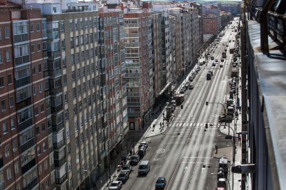 Calle Vitoria, a la altura de Gamonal. TOMÁS ALONSO