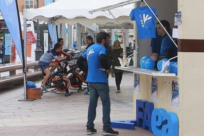 La plaza Santo Domingo de Guzmán fue el escenario de esta iniciativa.-RAÚL G. OCHOA