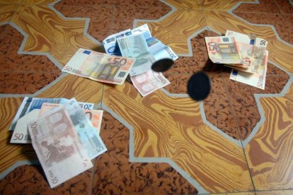 La tradición del juego de las chapas se mantiene en varias localidades de la provincia. ECB