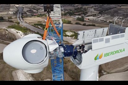 Instalación del primer aerogenerador terrestre más potente de España. ECB