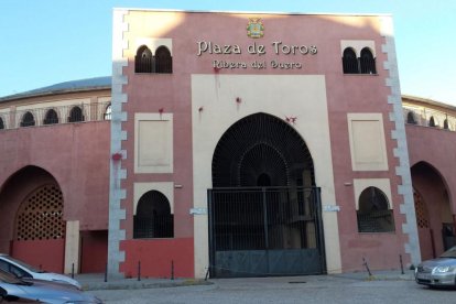 La Plaza de Toros continúa en el ojo del huracán.