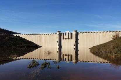 Imagen del embalse principal de Castrovido. ECB