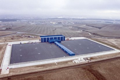 Imagen aérea de los nuevos depósitos de agua potable ubicados en el barrio de Cortes.-ISRAEL L. MURILLO