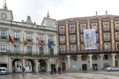 Imagen exterior del Ayuntamiento de Burgos.