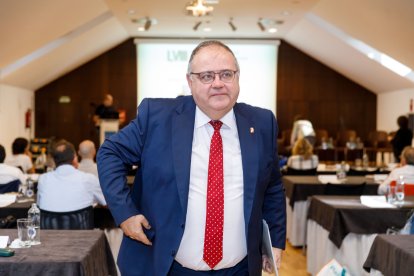 El consejero de Sanidad, Alejandro V?zquez Ramos, inaugura la LVIII Reuni?n de la Sociedad Castellano-Astur-Leonesa de Nefrolog?a