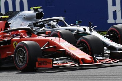 Charles Leclerc y Valtteri Bottas.-EFE / EPA / DANIEL DAL ZENNARO