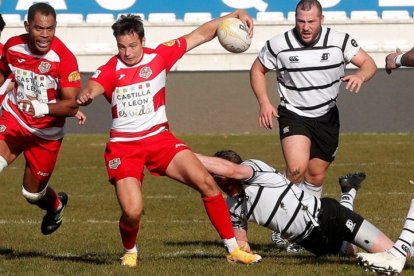 Última jornada de la SuperCup de la temporada pasada entre los Iberians y Brussels Devils en el campo en Pepe Rojo. PHOTOGENIC / EL MUNDO DIARIO DE VALLADOLID